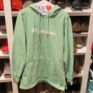Columbia sweatshirt